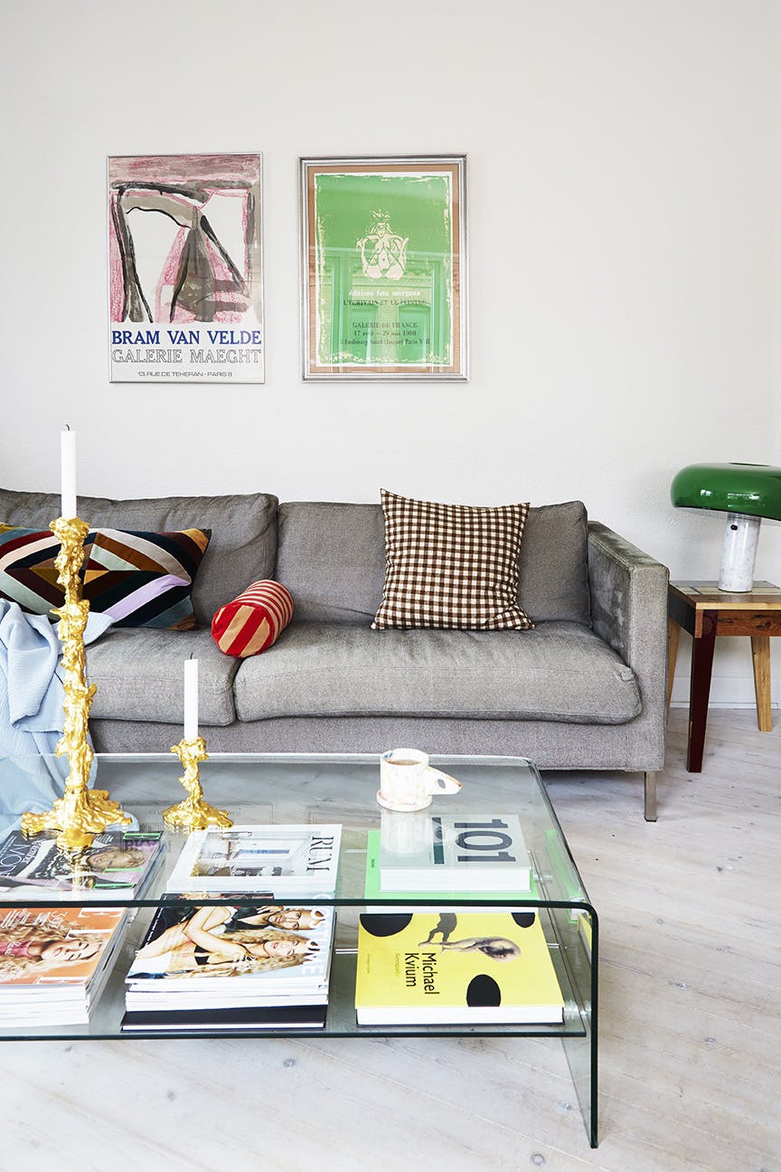 stinebackbom220507 Stue grå sofa